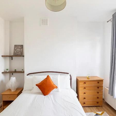 Large, Bright And Spacious 3 Bed Flat In Λονδίνο Εξωτερικό φωτογραφία