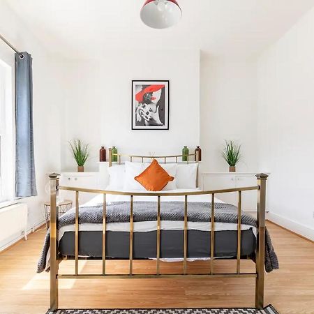 Large, Bright And Spacious 3 Bed Flat In Λονδίνο Εξωτερικό φωτογραφία