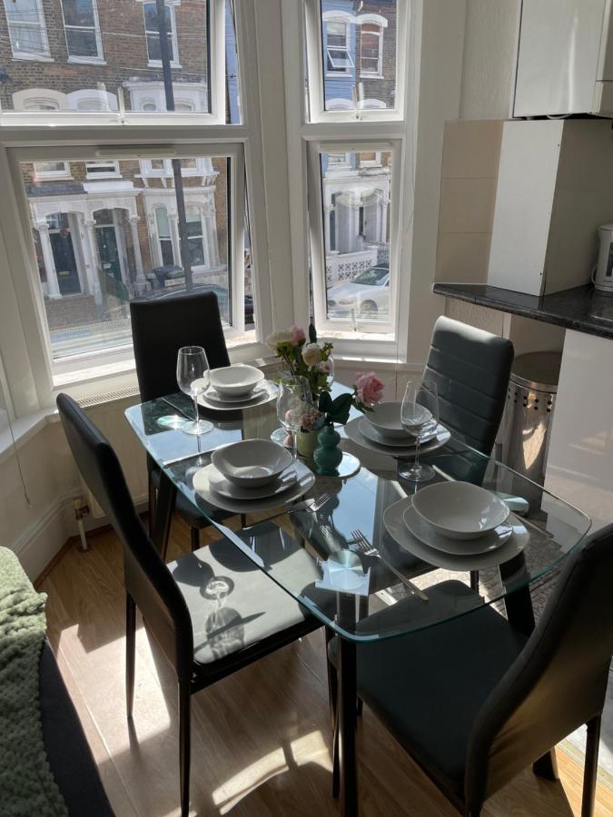 Large, Bright And Spacious 3 Bed Flat In Λονδίνο Εξωτερικό φωτογραφία