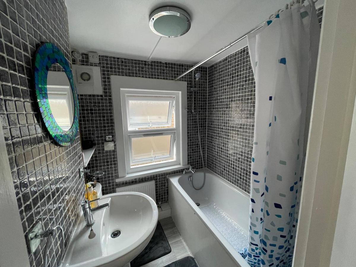 Large, Bright And Spacious 3 Bed Flat In Λονδίνο Εξωτερικό φωτογραφία
